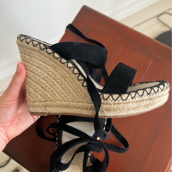 NWOT Club Monaco Leather Wedges - Picture 3 of 6